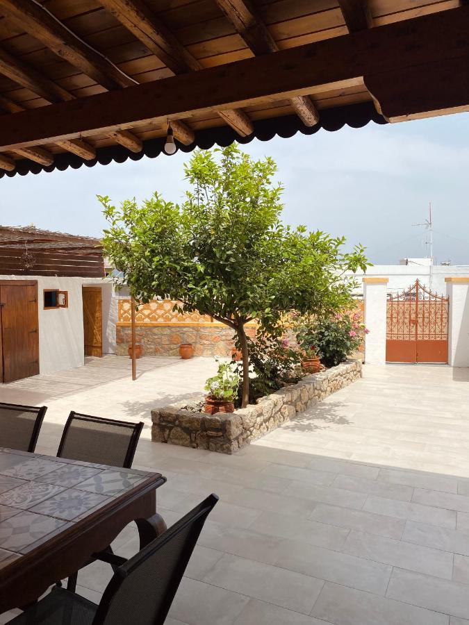 Archangelos Family House Ngoại thất bức ảnh